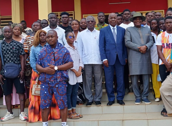 Élections présidentielles/Le coordonnateur du Rhdp et la génération Nigbessi engagent un deal pour la victoire d'Alassane Ouattara dans le Léboutou Élections présidentielles/Le coordonnateur du Rhdp et la génération Nigbessi engagent un deal pour la victoire d'Alassane Ouattara dans le Léboutou