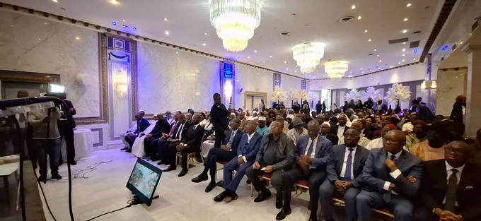 Analyse critique – Côte d’Ivoire Vision à Paris : une vitrine politique plus qu’un débat pluraliste Analyse critique – Côte d’Ivoire Vision à Paris : une vitrine politique plus qu’un débat pluraliste