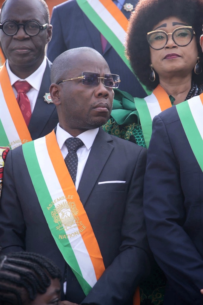 Déclaration solennelle des députés de l’opposition : boycott de la rentrée parlementaire pour dénoncer un « processus électoral verrouillé » Déclaration solennelle des députés de l’opposition : boycott de la rentrée parlementaire pour dénoncer un « processus électoral verrouillé »