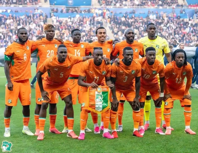 © Fédération Ivoirienne de Football. Les Éléphants de Côte d’Ivoire avant leur victoire historique face à l’équipe de France (2-1), le jeudi 4 juin 2026 au stade de la Beaujoire de Nantes, en match de préparation à la Coupe du monde 2026.