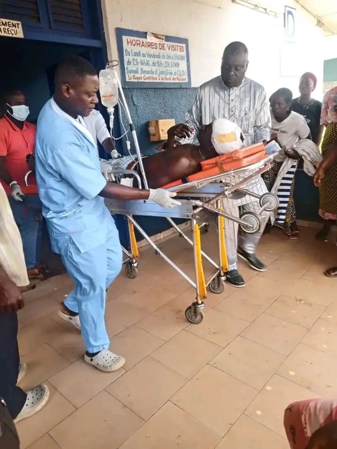 L'un des blessés dans les locaux de l'hopital L'un des blessés dans les locaux de l'hopital