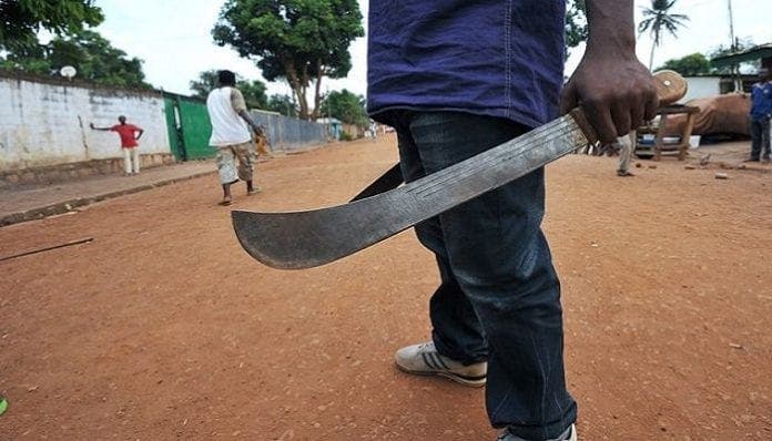 Insécurité -  Dabou (quartier Tchotchoraff) : Seul, un gendarme maîtrise 5 bandits