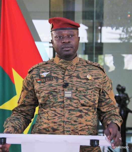 ​Burkina Faso : La CEDEAO suspend le pays après le coup d’état contre Rock Kaboré