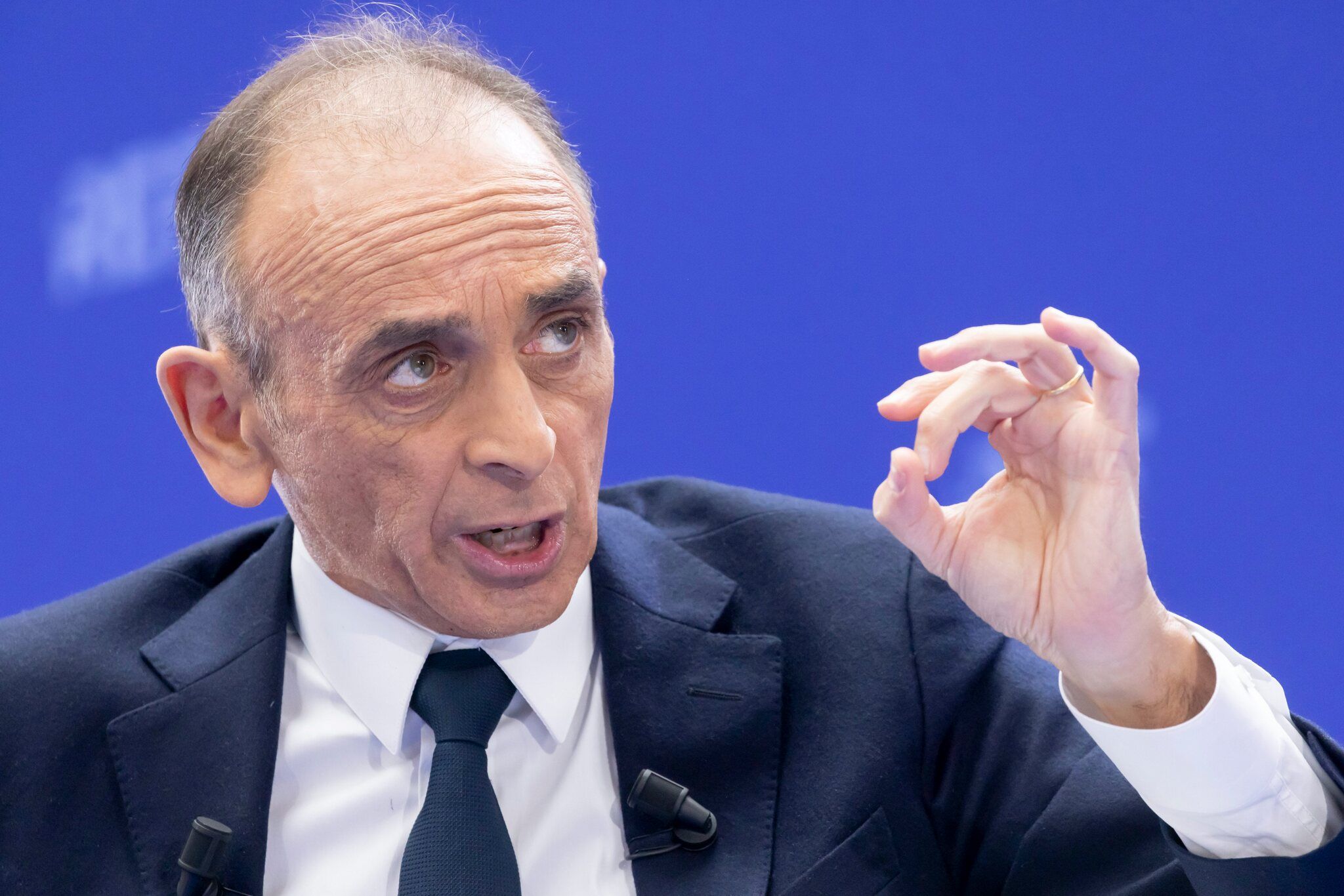 Face à l’agression Russe, Zemmour dévoile ses ambitions militaires : ‘’La France ne doit se soumettre ni à la Russie, ni aux USA’’ Face à l’agression Russe, Zemmour dévoile ses ambitions militaires : ‘’La France ne doit se soumettre ni à la Russie, ni aux USA’’