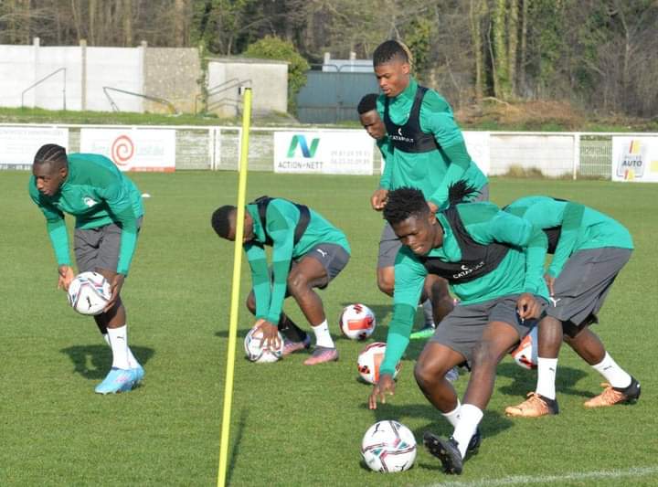 Football-Amicaux : Les renforts ont rejoint le groupe Football-Amicaux : Les renforts ont rejoint le groupe