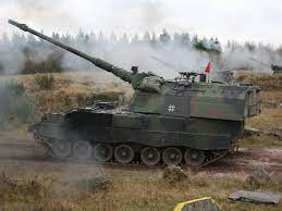 ‘’le champ de bataille va chauffer pour les Russes’’, l’Allemagne livre des panzerhaubitze 2000 à l’Ukraine