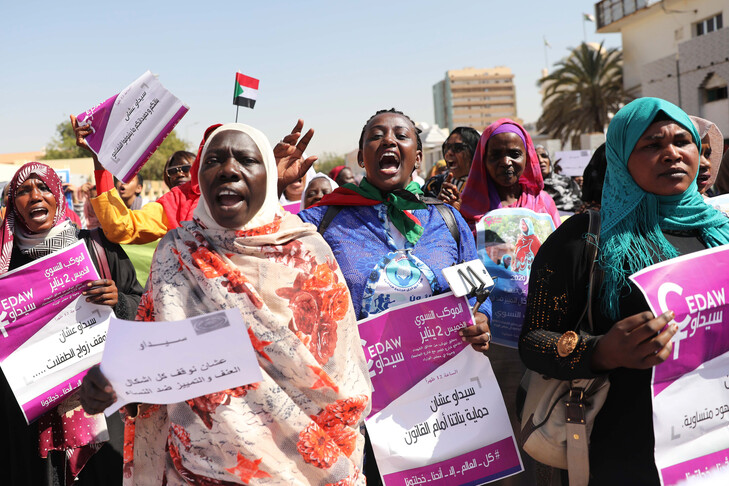 Ph:DR Une femme condamnée à mort par lapidation pour adultère Ph:DR Une femme condamnée à mort par lapidation pour adultère