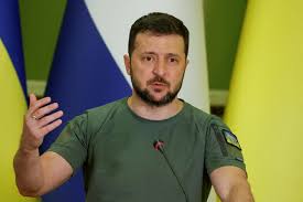 Avant la fête de l'indépendance, Zelensky convoque l'état-major de son armée Avant la fête de l'indépendance, Zelensky convoque l'état-major de son armée