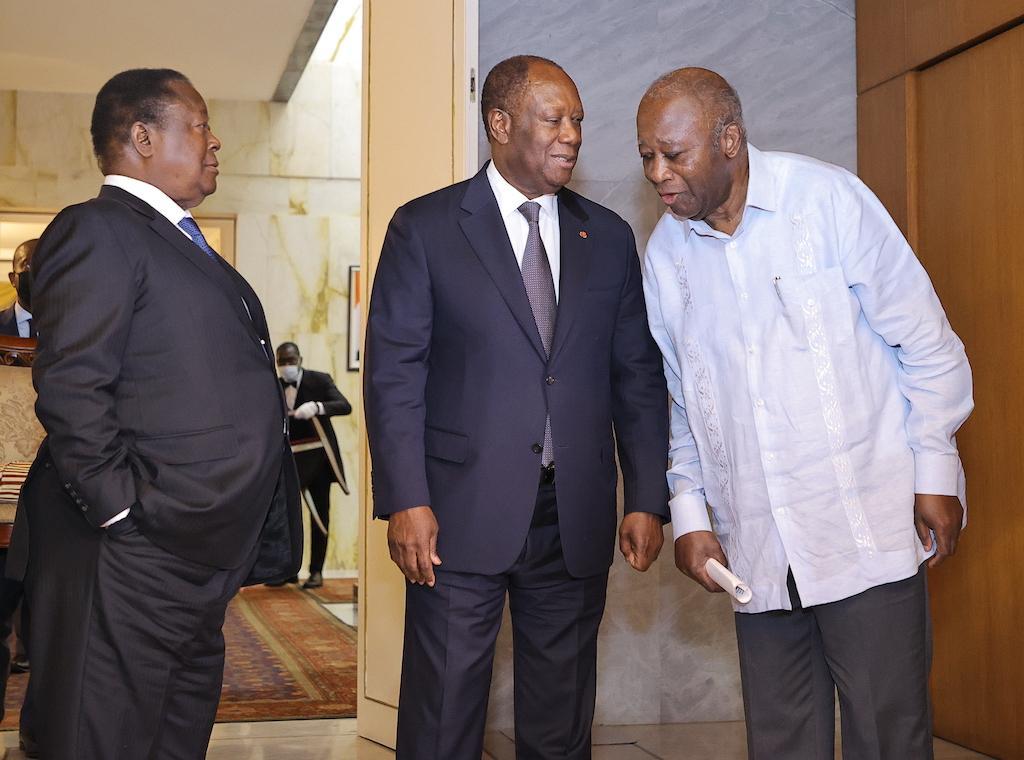 De la gauche vers la droite : Henri Konan Bédié, Alassane Ouattara, Laurent Gbagbo