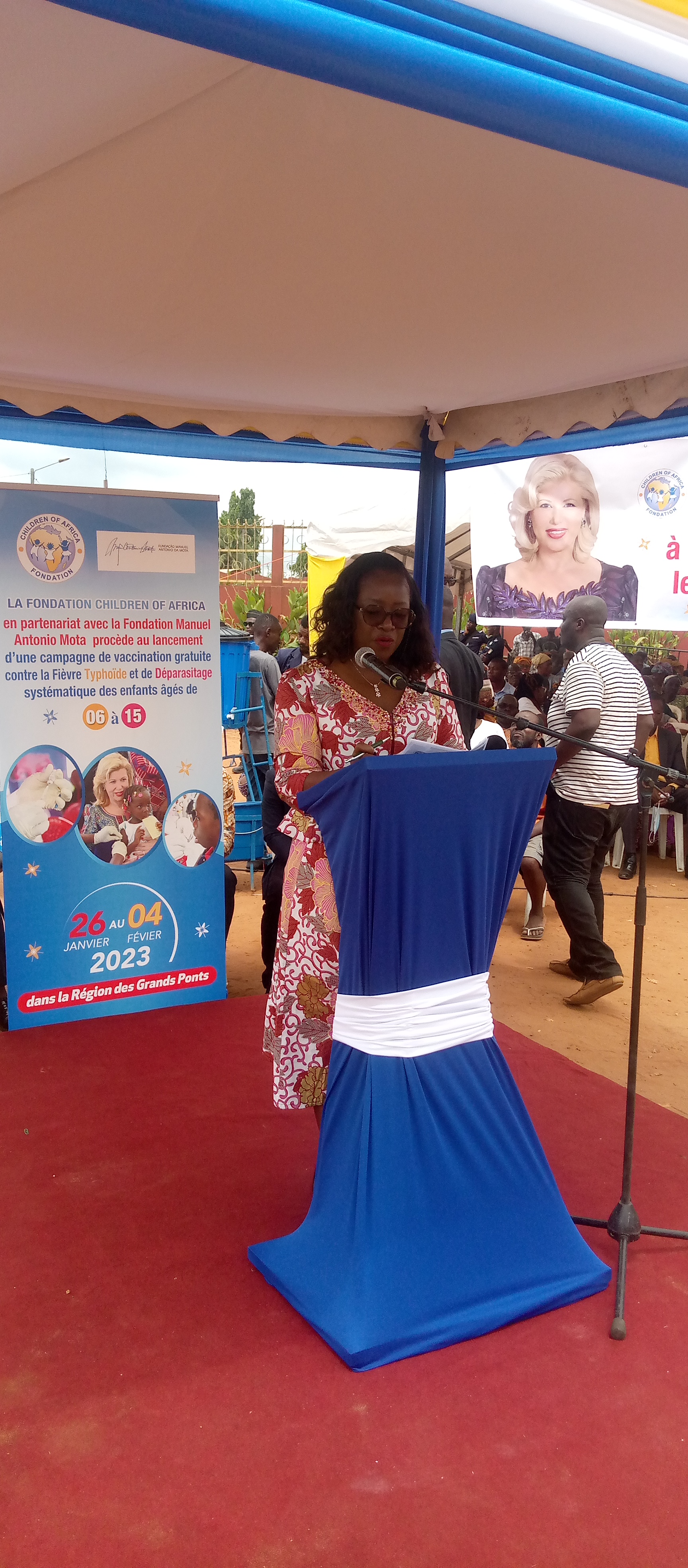 Mme Nadine Sangaré représentant la présidente fondatrice de l'Ong Children of Africa, Mme Dominique Ouattara, a laissé un message fort aux populations de Dabou