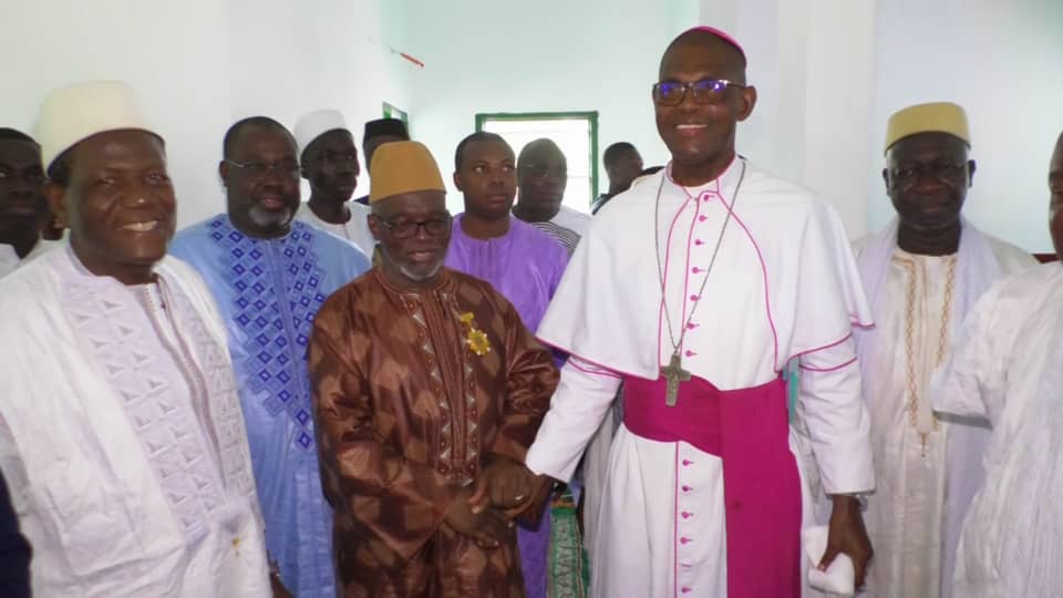 Inauguration d’une mosquée et d’une chapelle à l’Université de Man.