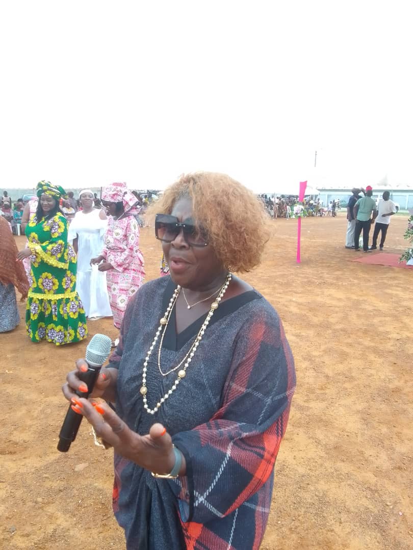 L'artiste Aklane, la voix encore intacte L'artiste Aklane, la voix encore intacte