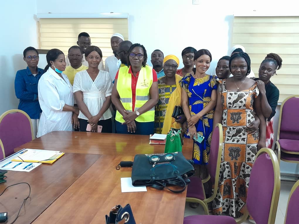 Mme Koudou Josiane ( à g) veut couvrir le territoire national dans la lutte contre la corruption Mme Koudou Josiane ( à g) veut couvrir le territoire national dans la lutte contre la corruption