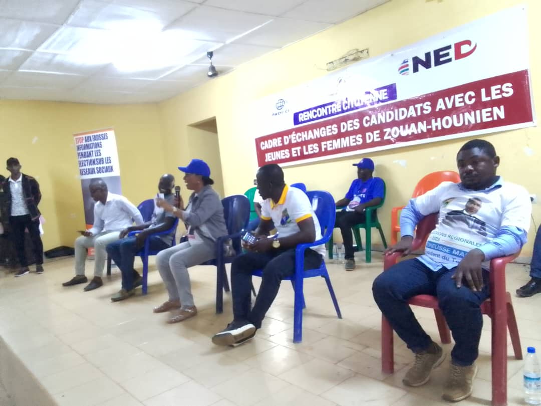 M. Amani Didier, coordinateur national de Tlp-Ci et son équipe ont rencontré les jeunes et les candidats M. Amani Didier, coordinateur national de Tlp-Ci et son équipe ont rencontré les jeunes et les candidats