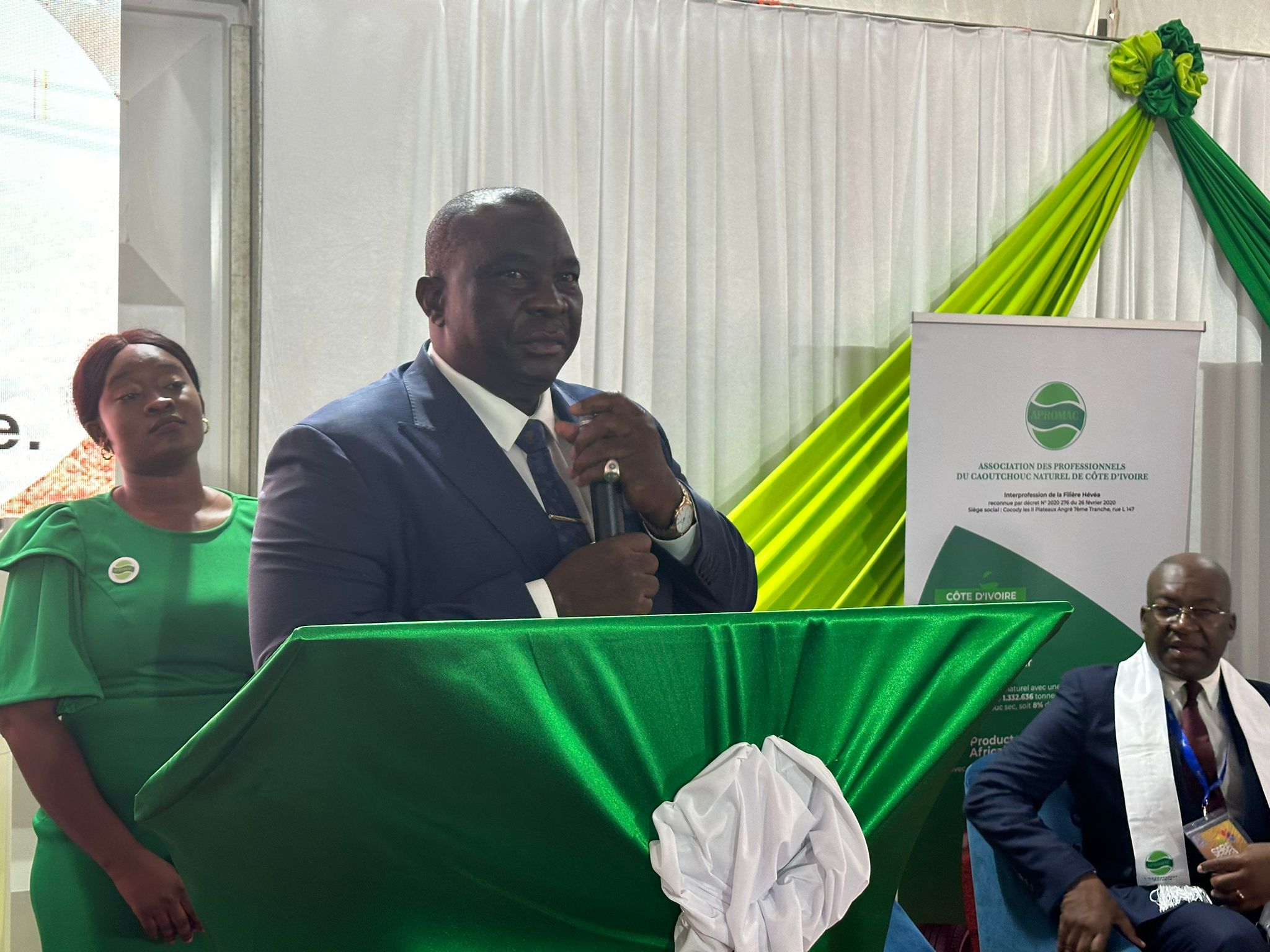 Le ministre d'État ministre de l'agriculture et du développement rural, Kobenan Kouassi Adjoumani Le ministre d'État ministre de l'agriculture et du développement rural, Kobenan Kouassi Adjoumani
