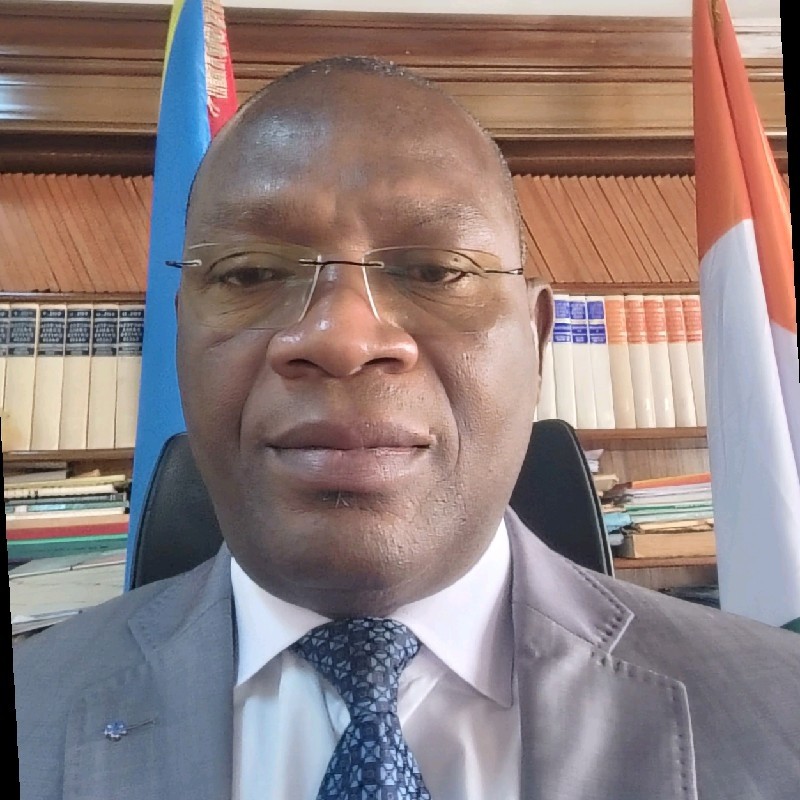 Le nouveau ministre délégué auprès du premier ministre chargé des sports et cadre de vie, M. Metch Adjé Silas Le nouveau ministre délégué auprès du premier ministre chargé des sports et cadre de vie, M. Metch Adjé Silas
