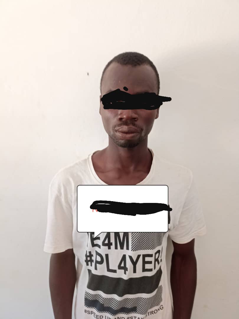 N. K. instituteur stagiaire, soupçonné d'avoir violé... N. K. instituteur stagiaire, soupçonné d'avoir violé...