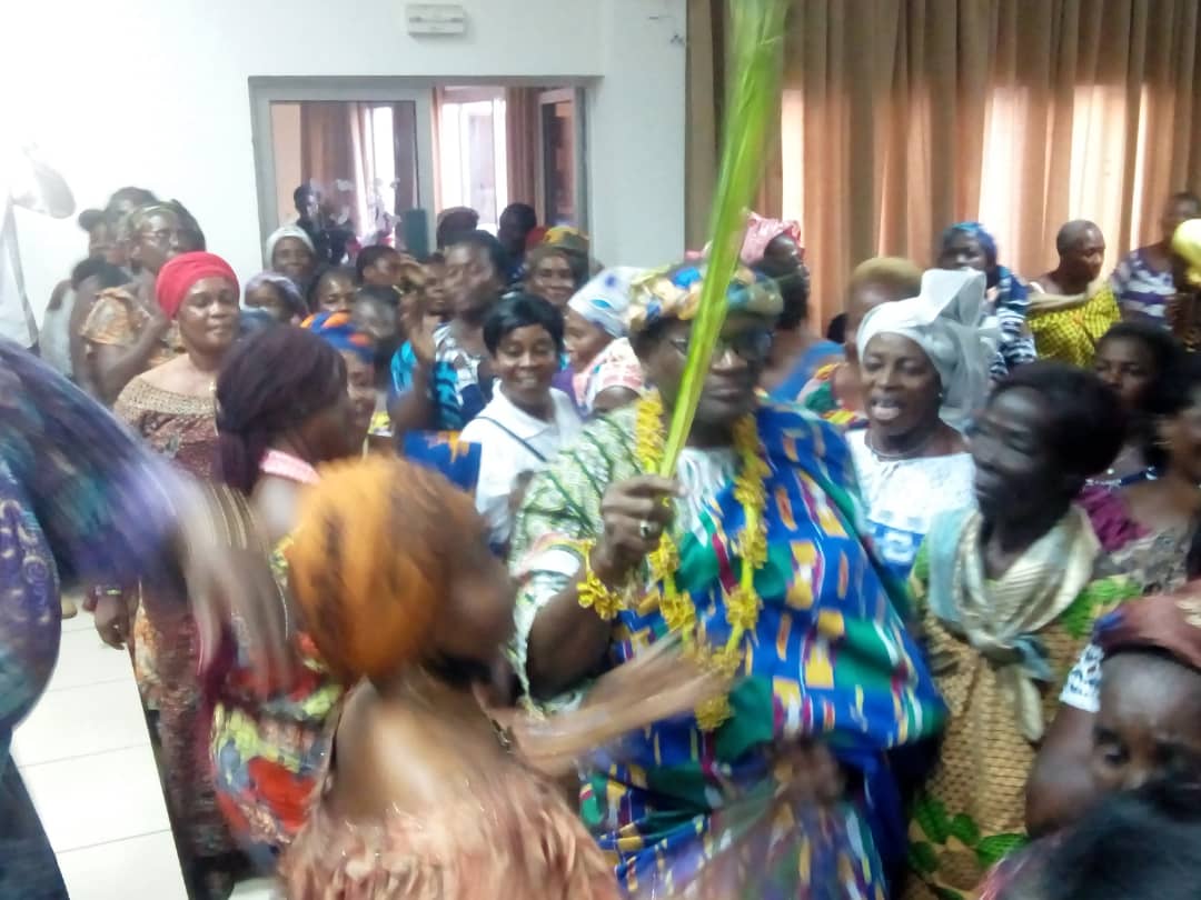 Le ministre du sport et du cadre de vie était avec les femmes du Léboutou Le ministre du sport et du cadre de vie était avec les femmes du Léboutou
