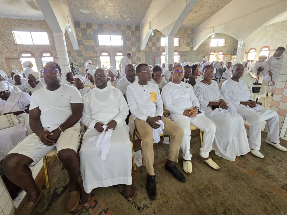 Les fidèles Papa Nouveau Les fidèles Papa Nouveau