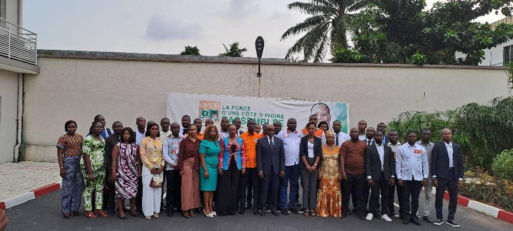 Union des jeunes du Rhdp (UJ-RHDP)/ Un bureau exécutif de  45 membres présenté Union des jeunes du Rhdp (UJ-RHDP)/ Un bureau exécutif de  45 membres présenté