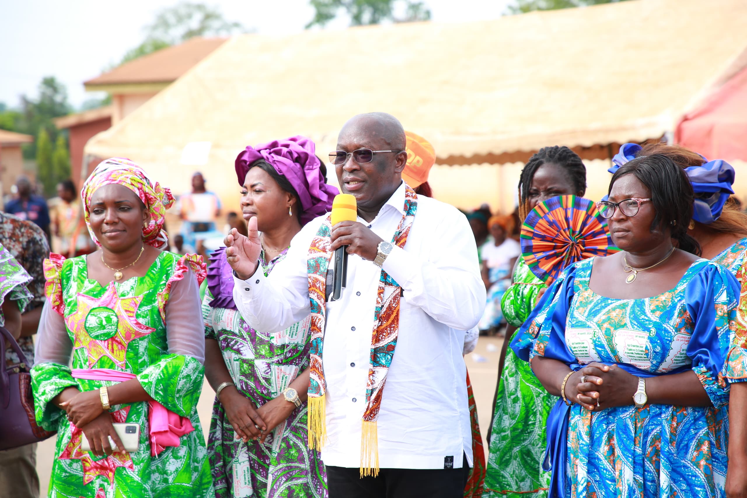Journée internationale des droits des femmes/Jean Claude Kouassi honore 1500 femmes