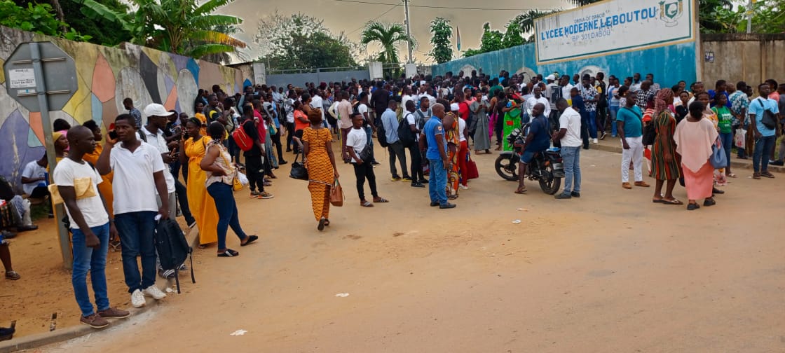 Les candidats ont pris d'assaut les centres
