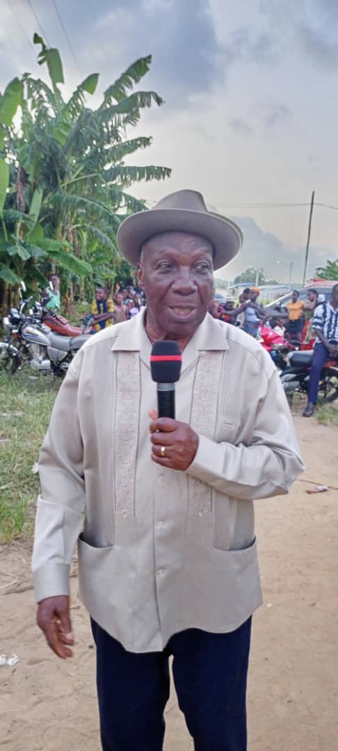 Le ministre gouverneur du district des Lagunes sur le terrain pour la journée d'hommage à Alassane Ouattara