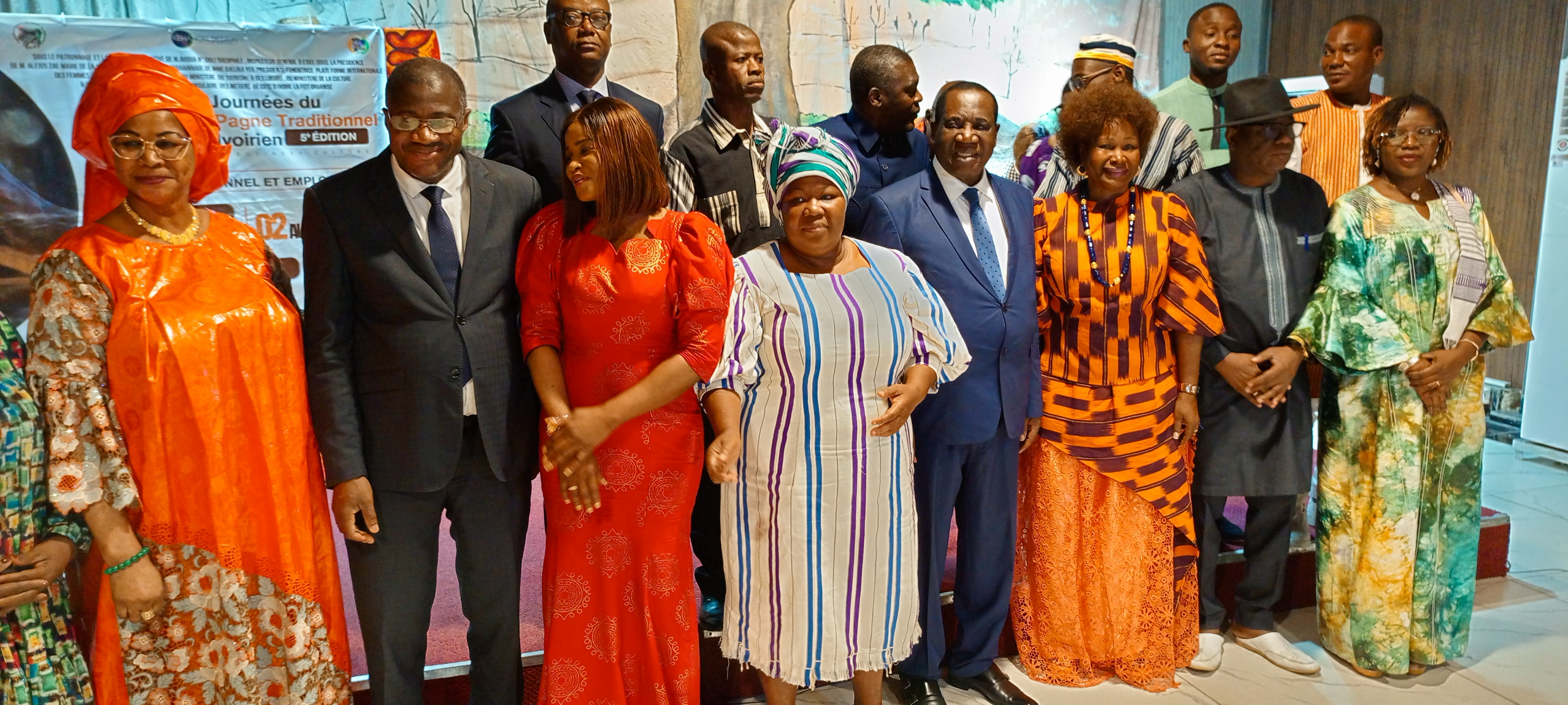 5 ème édition des journées du pagne traditionnel ivoirien/ Après 12 ans de combat, la tisserande Chantal Guiraud sur la voie de la consécration 5 ème édition des journées du pagne traditionnel ivoirien/ Après 12 ans de combat, la tisserande Chantal Guiraud sur la voie de la consécration