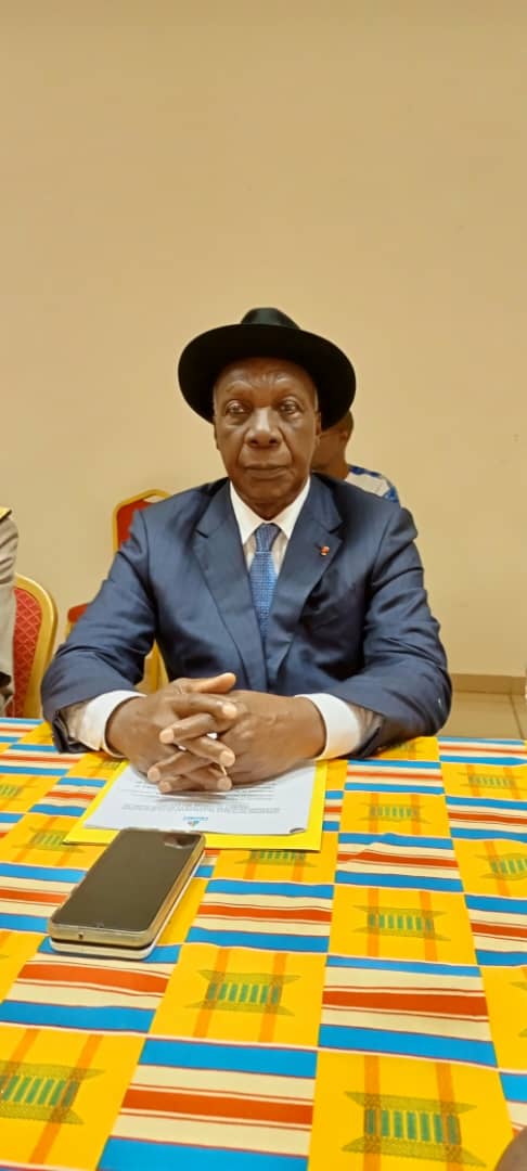 En visite de travail à Adzopé/ Le ministre gouverneur du district des Lagunes : " Les investisseurs sont à nos portes" En visite de travail à Adzopé/ Le ministre gouverneur du district des Lagunes : " Les investisseurs sont à nos portes"