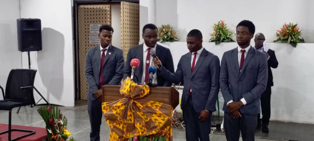 École d'architecture d'Abidjan(EAA)/ Les diplômes désormais certifiés par l'État et l'ordre des architectes. École d'architecture d'Abidjan(EAA)/ Les diplômes désormais certifiés par l'État et l'ordre des architectes.