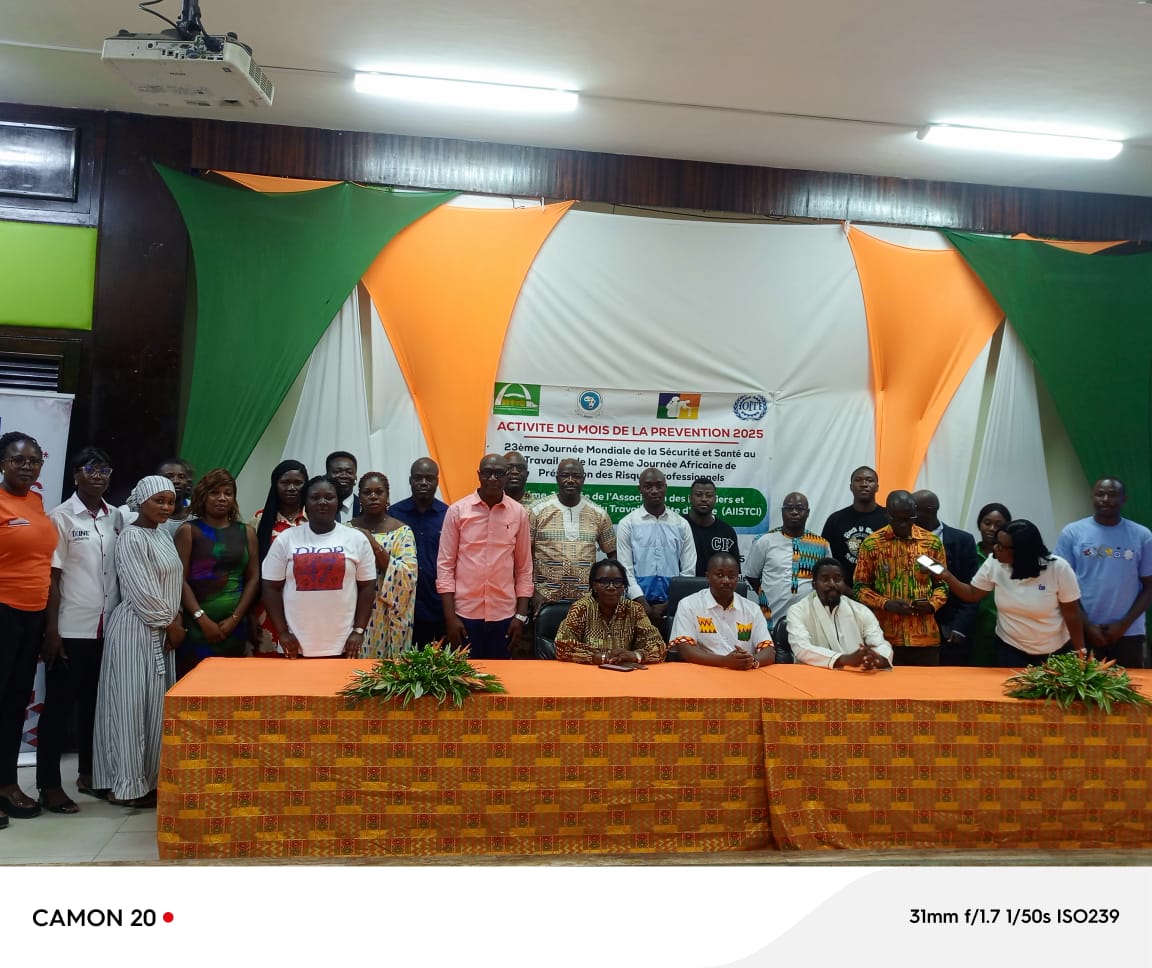 29 ème journée de l'Aiistci/ Les acteurs de la santé du travail sensibilisés sur les atouts de la digitalisation dans la gestion des risques. 29 ème journée de l'Aiistci/ Les acteurs de la santé du travail sensibilisés sur les atouts de la digitalisation dans la gestion des risques.