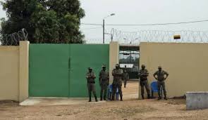 Bouaké/ Les prisonniers se soulèvent pour la 3 ème fois en 4 mois/ Plusieurs blessés signalés Bouaké/ Les prisonniers se soulèvent pour la 3 ème fois en 4 mois/ Plusieurs blessés signalés