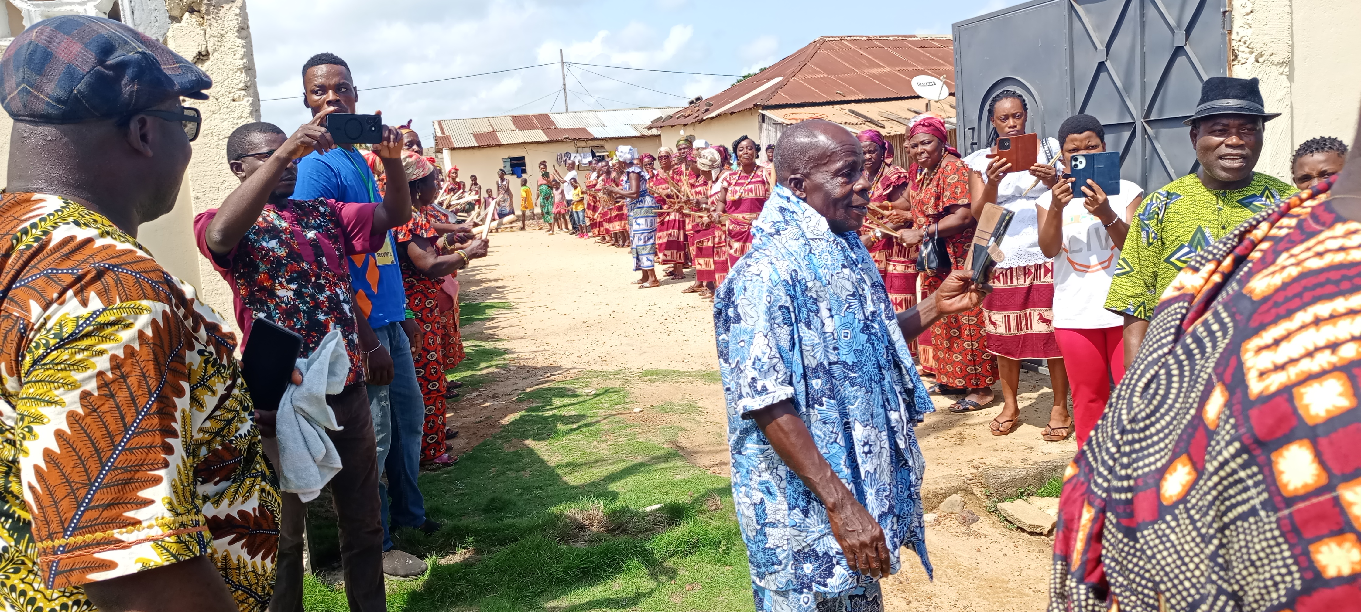 Fresco/ Les anciennes gloires Youssouf Fofana, Aka Kouamé, Ben Salah, Beugré Yago... illuminent le Zokpa festival Fresco/ Les anciennes gloires Youssouf Fofana, Aka Kouamé, Ben Salah, Beugré Yago... illuminent le Zokpa festival