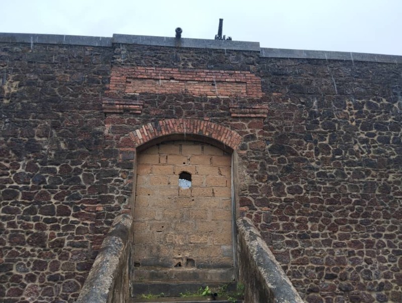 Dabou/ Le canon du Fort Faidherbe volé, retrouvé.