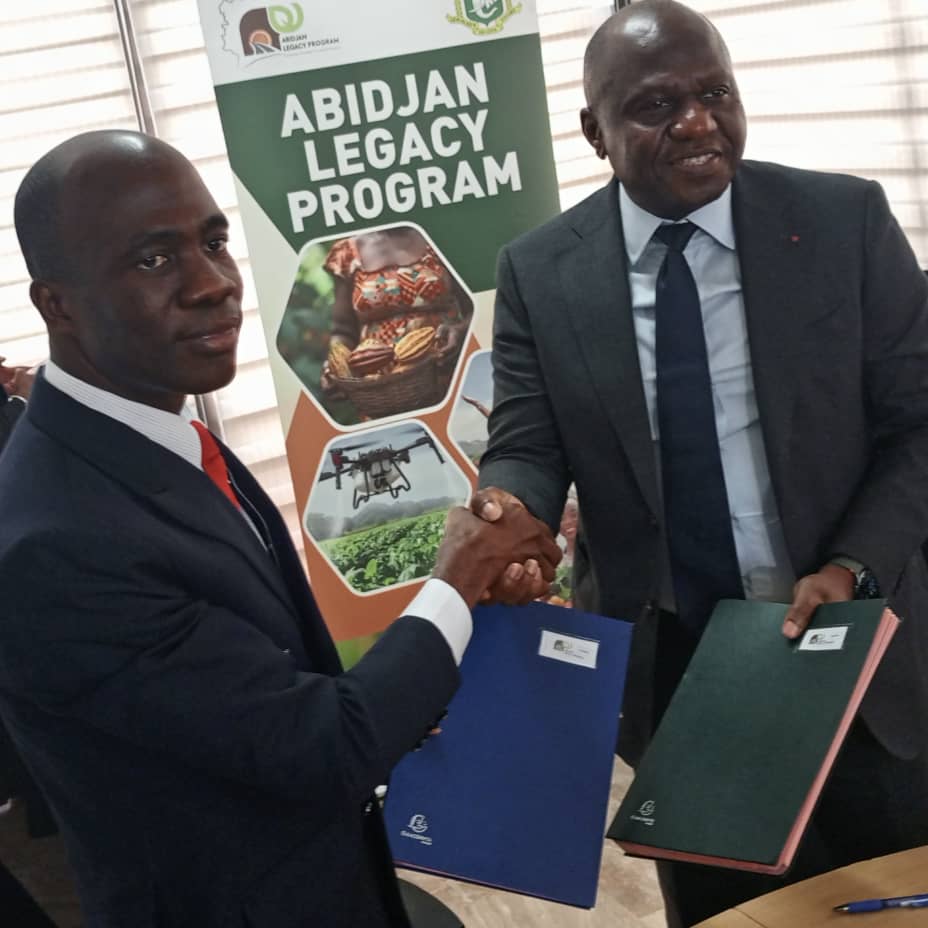 Environnement / Abidjan Legacy Program et l'Ong Aeie ensembles pour une riposte aux effets néfastes de l'orpaillage illégal Environnement / Abidjan Legacy Program et l'Ong Aeie ensembles pour une riposte aux effets néfastes de l'orpaillage illégal