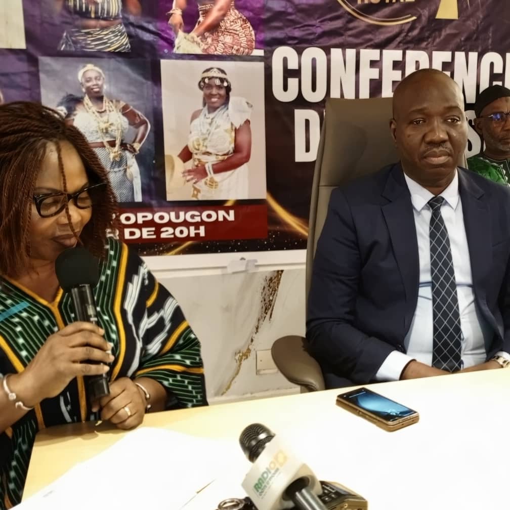 Finale du concours Miss Tabbooret Royal, 3 ème édition/ La promotrice Christiane Mahilé annonce de bonnes nouvelles aux candidates Finale du concours Miss Tabbooret Royal, 3 ème édition/ La promotrice Christiane Mahilé annonce de bonnes nouvelles aux candidates