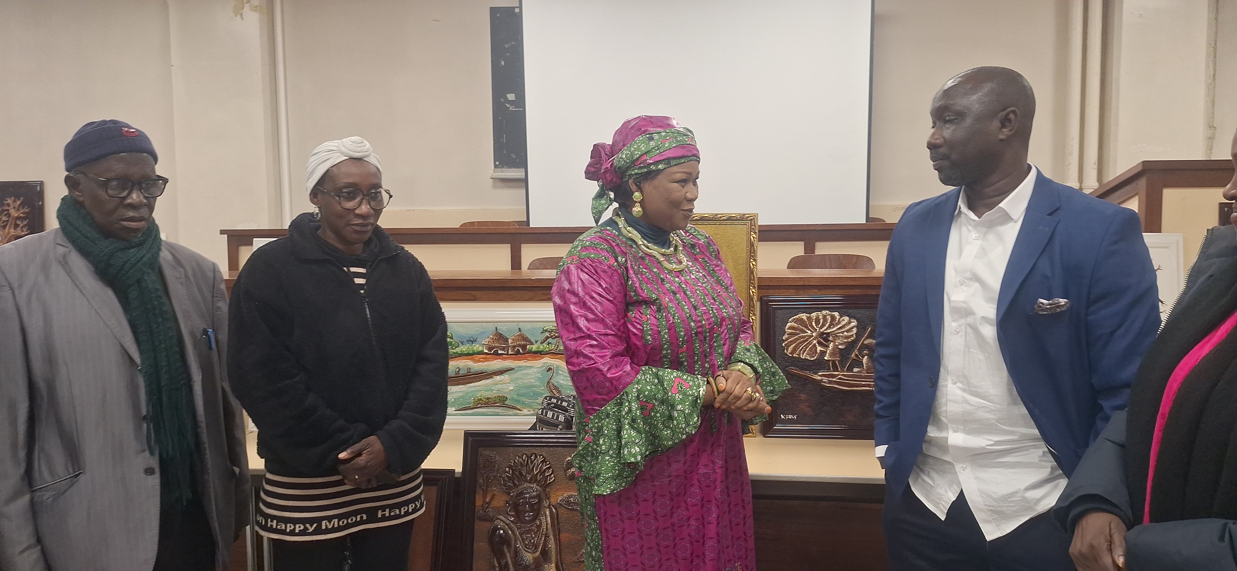 Paris/ Bintou Sora : Une marraine engagée, entre émotion, solidarité et promotion de l’art africain