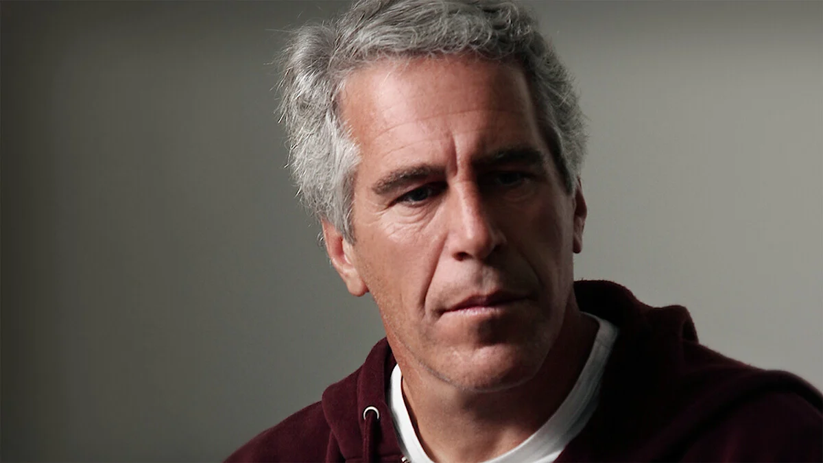 Jeffrey Epstein, l’homme d’affaires américain au cœur d’un scandale sexuel planétaire qui continue d’éclabousser les élites mondiales.