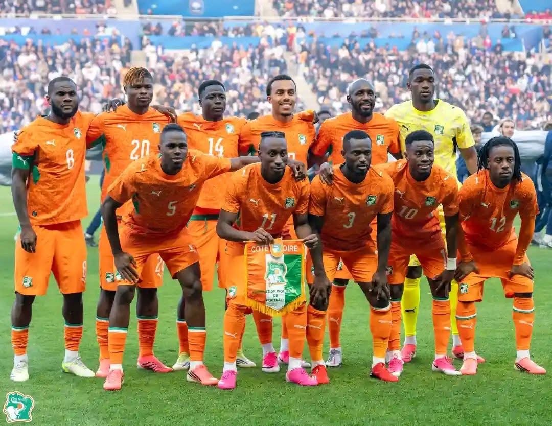 © Fédération Ivoirienne de Football. Les Éléphants de Côte d’Ivoire avant leur victoire historique face à l’équipe de France (2-1), le jeudi 4 juin 2026 au stade de la Beaujoire de Nantes, en match de préparation à la Coupe du monde 2026.