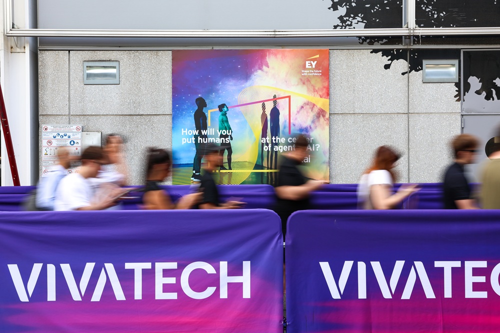 Le Hall 7 de Paris Expo Porte de Versailles, plus grand pavillon du site, accueille cette année la 10e édition de VivaTech sur trois étages et 70 000 m².