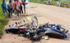Faits Divers-Côte d’Ivoire : Violente collision entre un véhicule et une moto  01 mort et 01 blessé grave