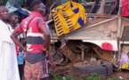 Grave collision sur la côtière/  Quatre morts et vingt blessés
