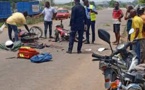 Alépé/Accident de la circulation/ Un motocycliste broie la jambe d'un conducteur et prend la fuite.