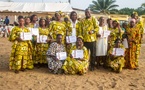 Assini-Mafia/ Le journaliste Joël Nianzou enseigne son engagement pour le développement local et communautaire aux femmes d'Essankro.