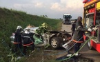 Drame à l'autoroute du Nord/ Un car percute un camion et prend feu/ Des morts et des blessés graves.