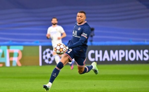 Football : Kylian Mbappe raconte comment le racisme l’a presque fait quitter l’équipe de France
