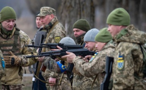Après avoir écrasé les mercenaires de Wagner à Louhansk, l'armée Ukrainienne prévient : "seule la mort attend les non invités en Ukraine"