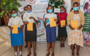 La Fondation Merck et les Premières Dames Africaines célèbrent  la Journée Internationale de la Fille  grâce à leur programme « Éduquer Linda »