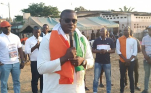 Côte d’Ivoire : Abdul Awassa et des jeunes mettent en garde l’opposition « nous sommes les protecteurs du 6, donc du pouvoir de Ouattara »