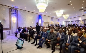 Analyse critique – Côte d’Ivoire Vision à Paris : une vitrine politique plus qu’un débat pluraliste